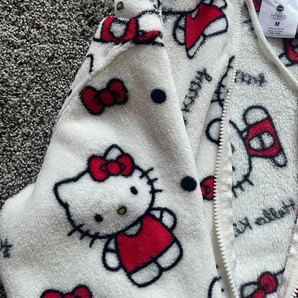 Hello Kitty Fuzzy Jacket - Picture 2 of 3